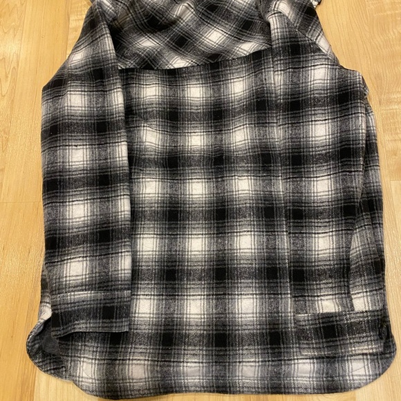 Thread & Supply Shacket - Picture 3 of 3